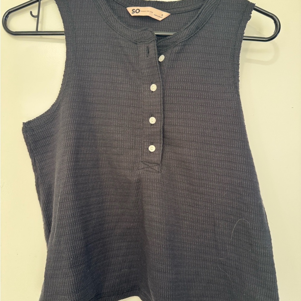 SO Women's Black Sleeveless Top